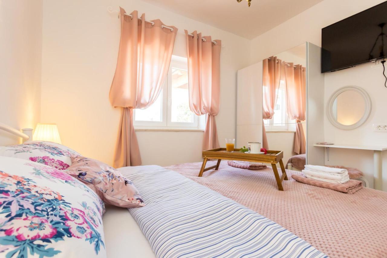 Villa Adastra Malinska Ngoại thất bức ảnh
